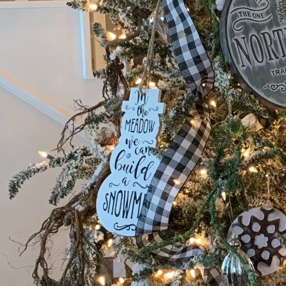 12” SNOWMAN sign / large ornament by RAZ Imports 1B - Picture 3 of 4